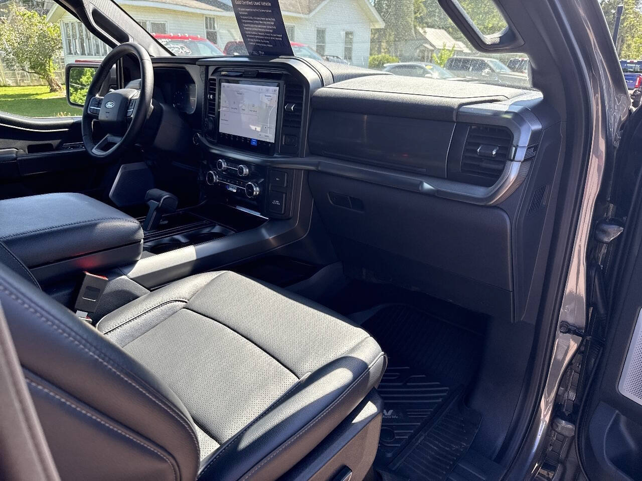 Used 2025 Ford F150 Lariat w/ Equipment Group 502A High AWD/4WD image 17
