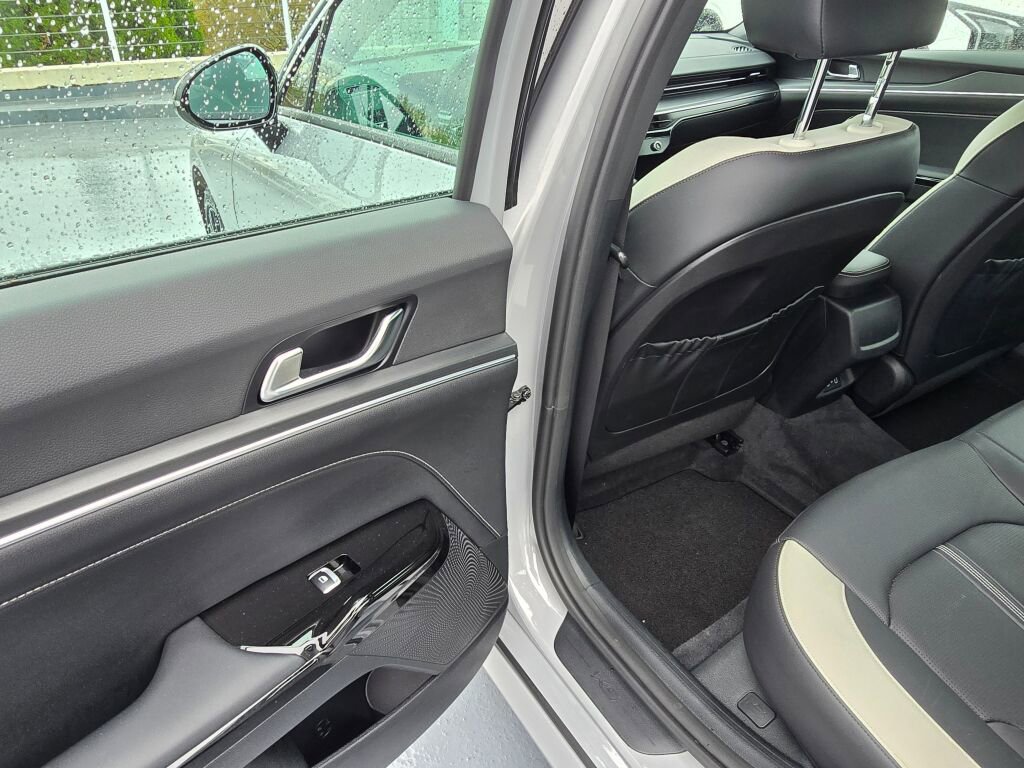 Used 2025 Kia K5 GT-Line image 17