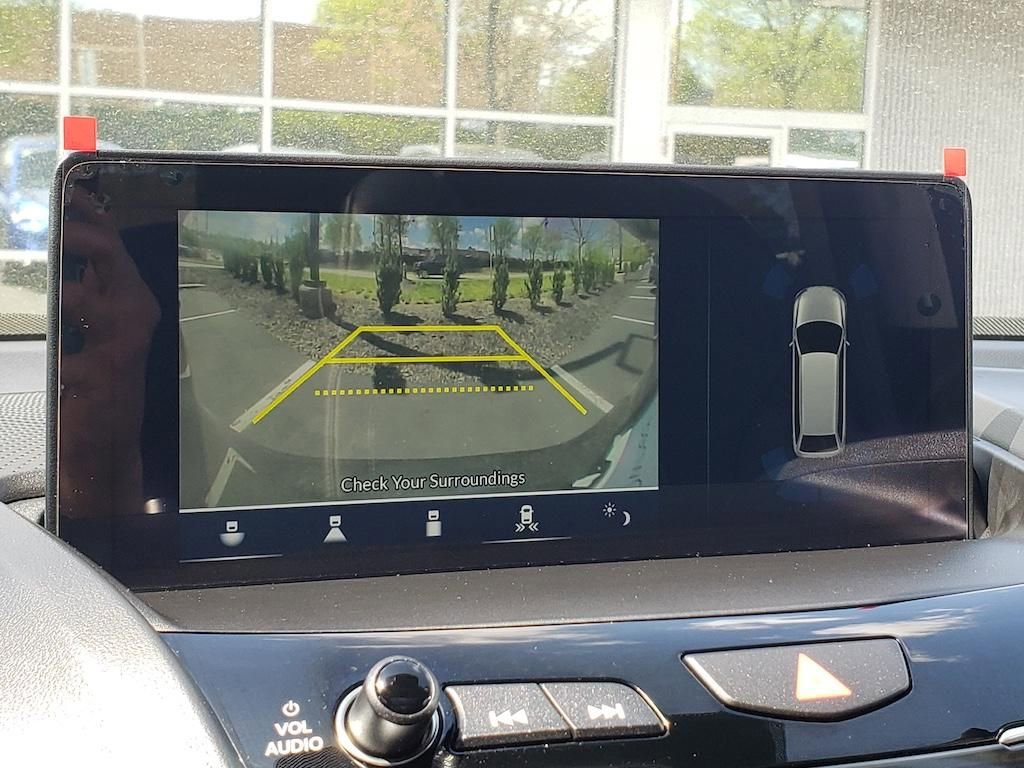 Certified 2025 Acura RDX w/ Technology Package image 28