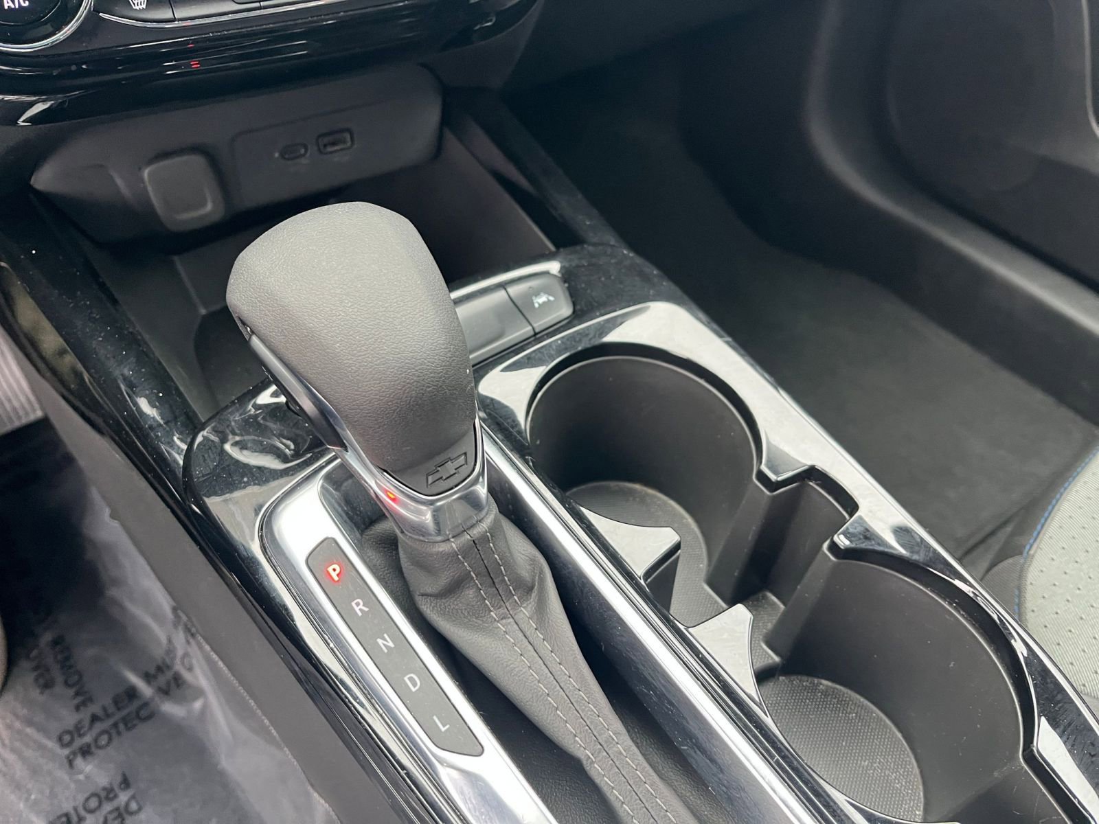 Used 2025 Chevrolet Trax LT w/ LT Convenience Package image 35