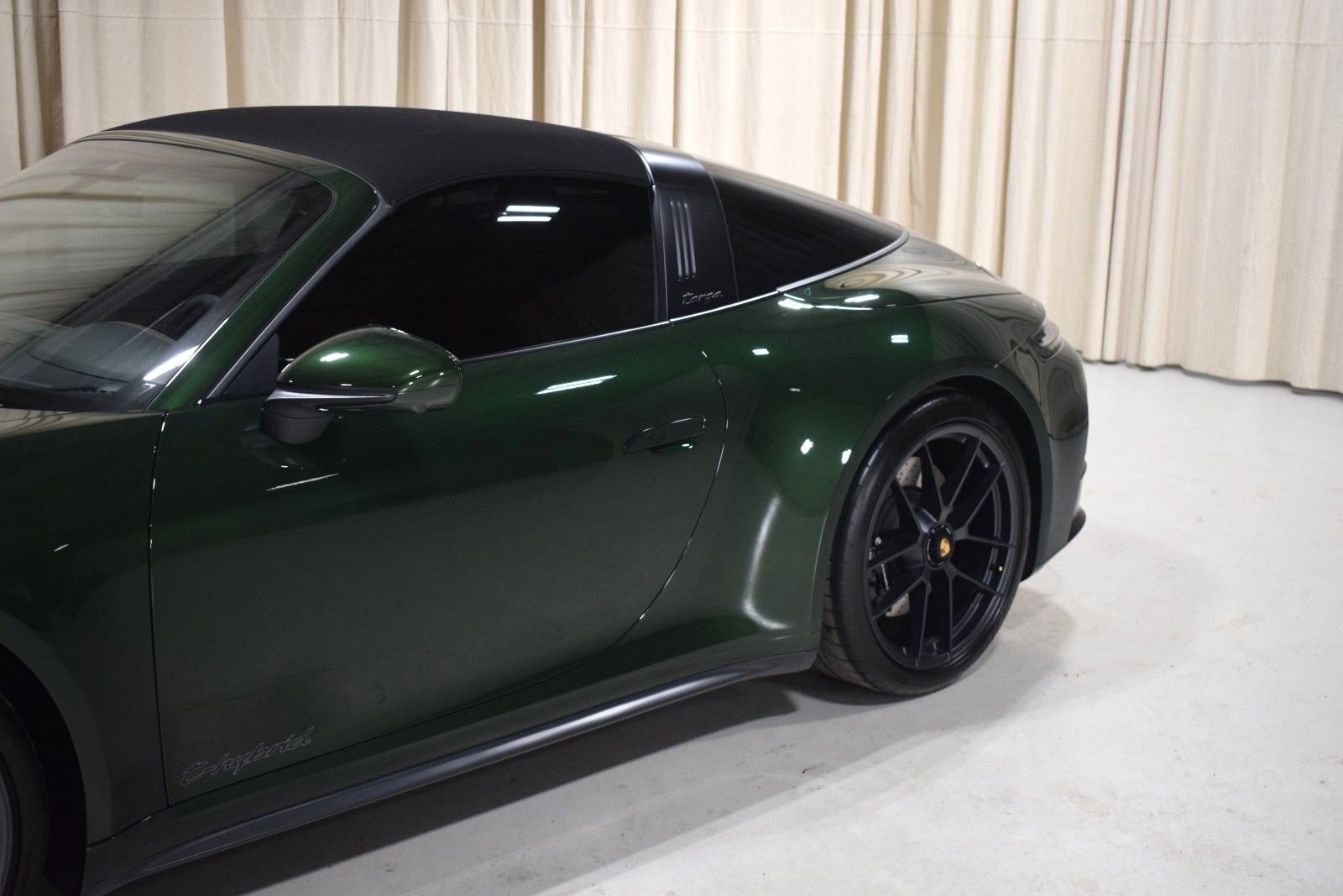 Used 2026 Porsche 911 Targa 4 GTS image 2