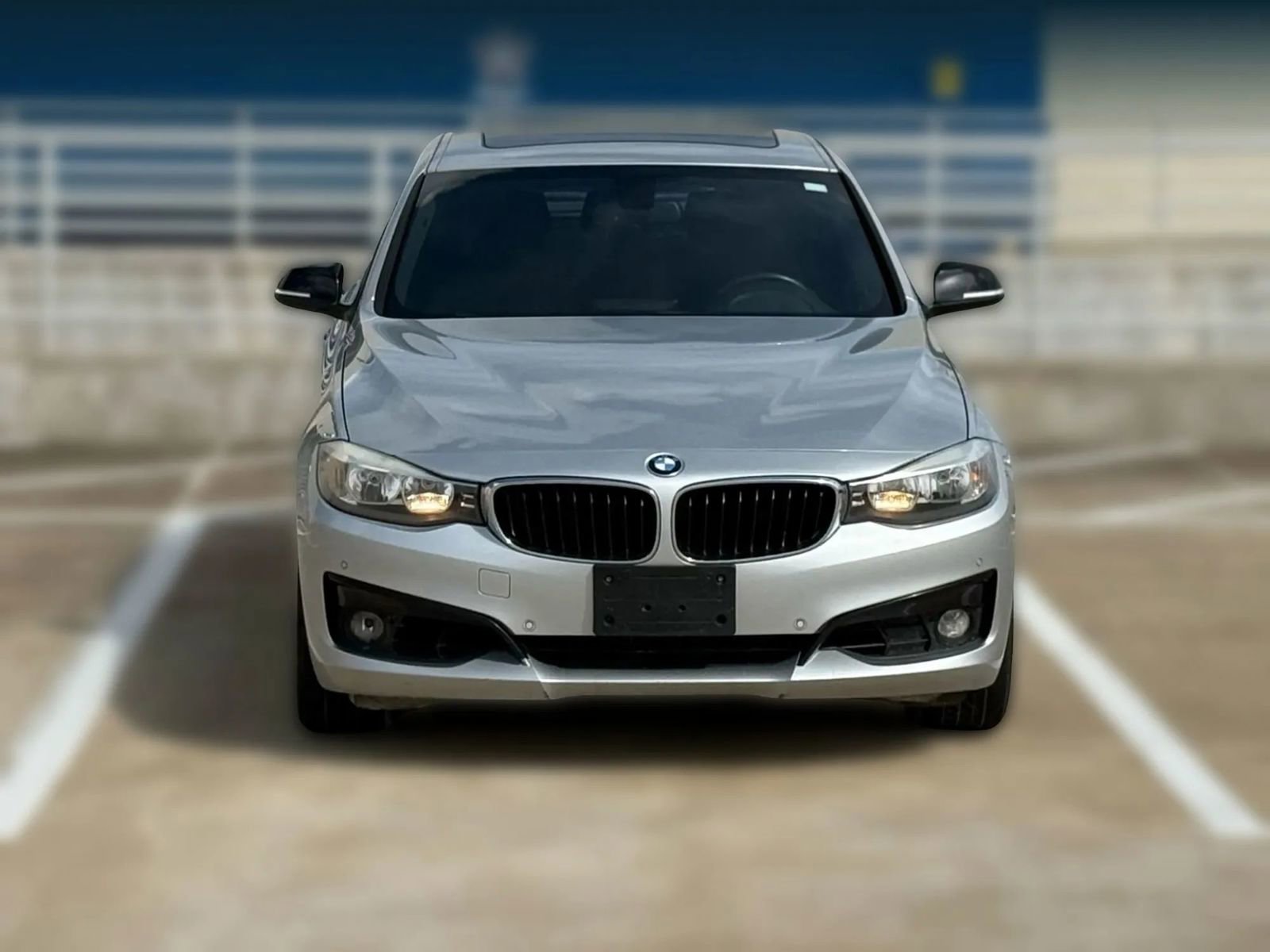Used 2015 BMW 328i Gran Turismo xDrive image 2