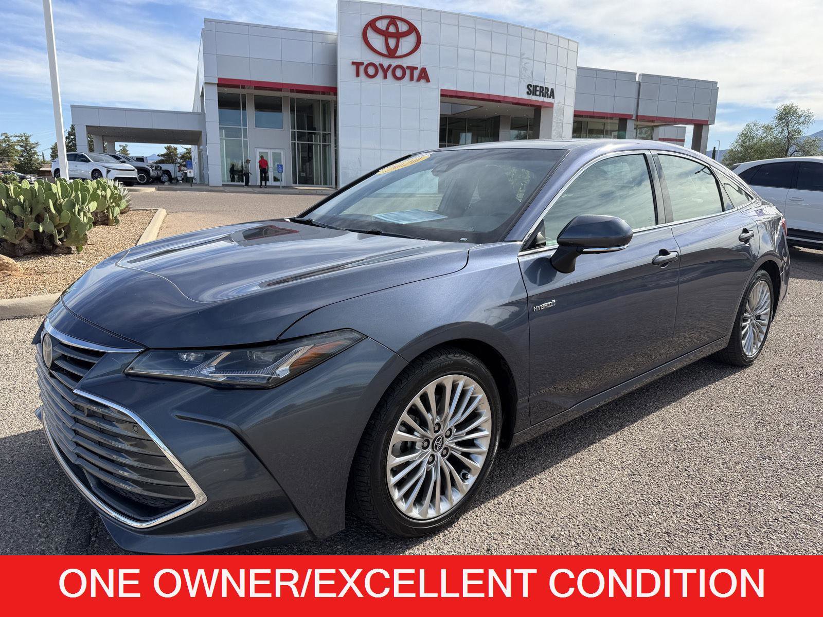 Used 2020 Toyota Avalon Limited w/ Advanced Safety Package FWD image 1