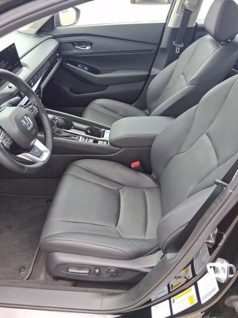 Used 2025 Honda Accord Touring image 10