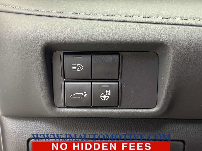 Used 2021 Toyota Highlander Limited AWD/4WD image 38