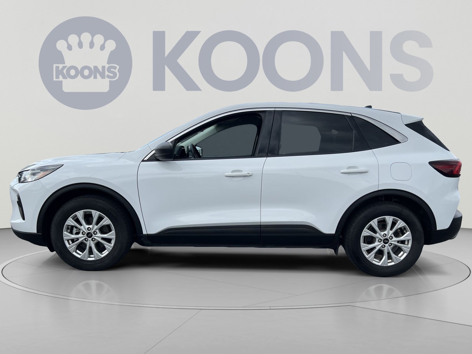 Used 2024 Ford Escape Active FWD image 2