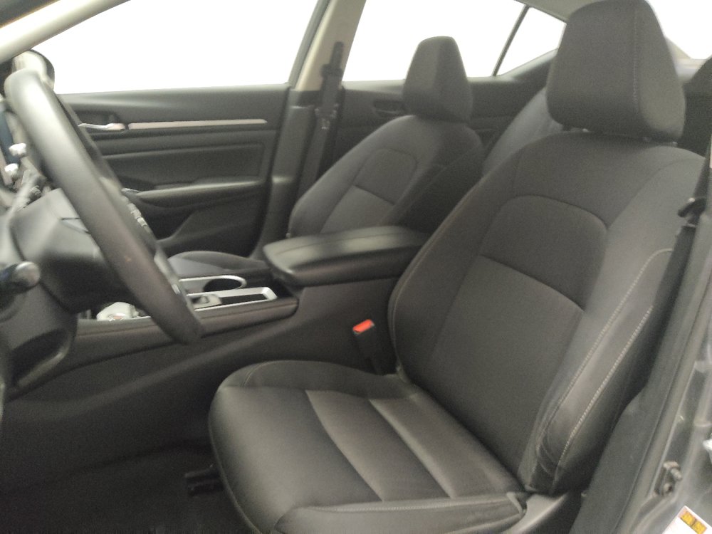 Used 2023 Nissan Altima 2.5 SV FWD image 17