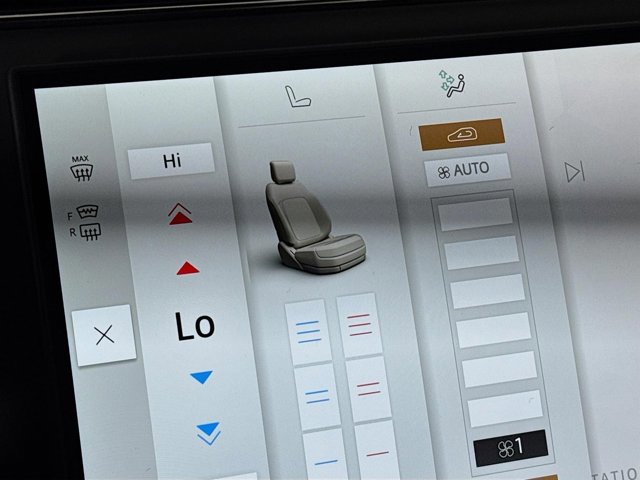 New 2026 Land Rover Range Rover Long Wheelbase SE image 23