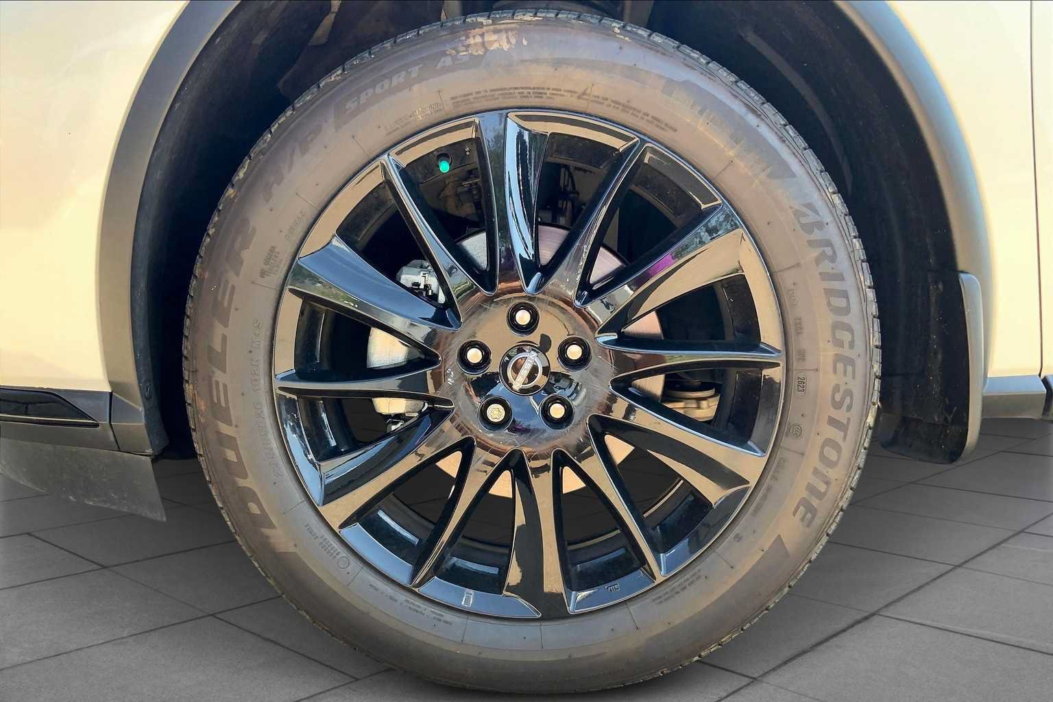 Certified 2024 Nissan Murano SV w/ SV Midnight Edition Package AWD/4WD image 12