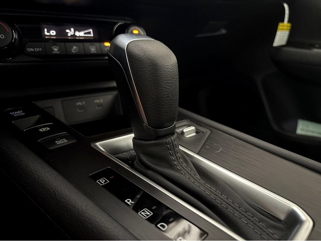 New 2026 Nissan Kicks SV w/ Interior Electronics Package FWD image 16