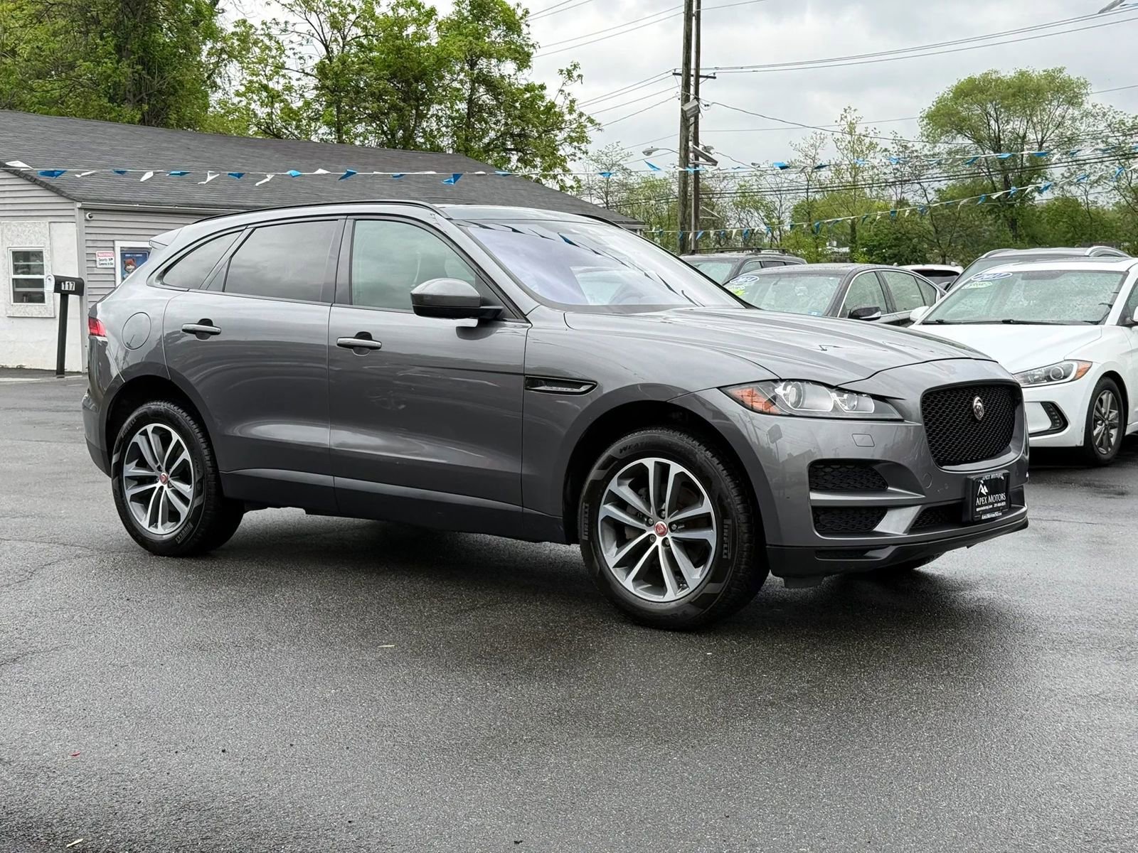 Used 2018 Jaguar F-PACE Premium AWD/4WD image 16