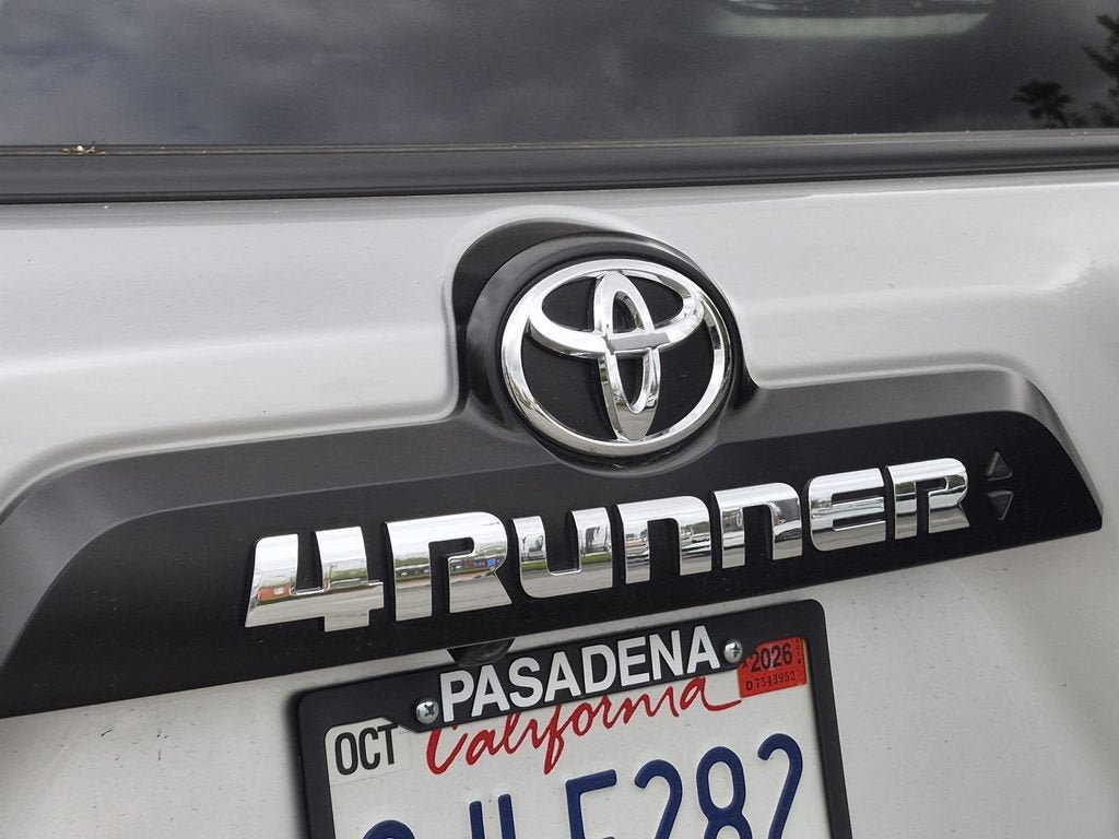 Used 2023 Toyota 4Runner TRD Off-Road Premium w/ Off Road Premium Plus Package AWD/4WD image 39