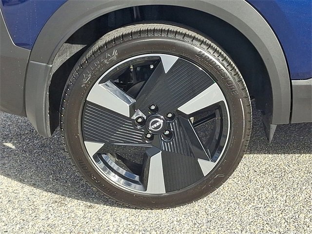 New 2026 Nissan Kicks SR image 8