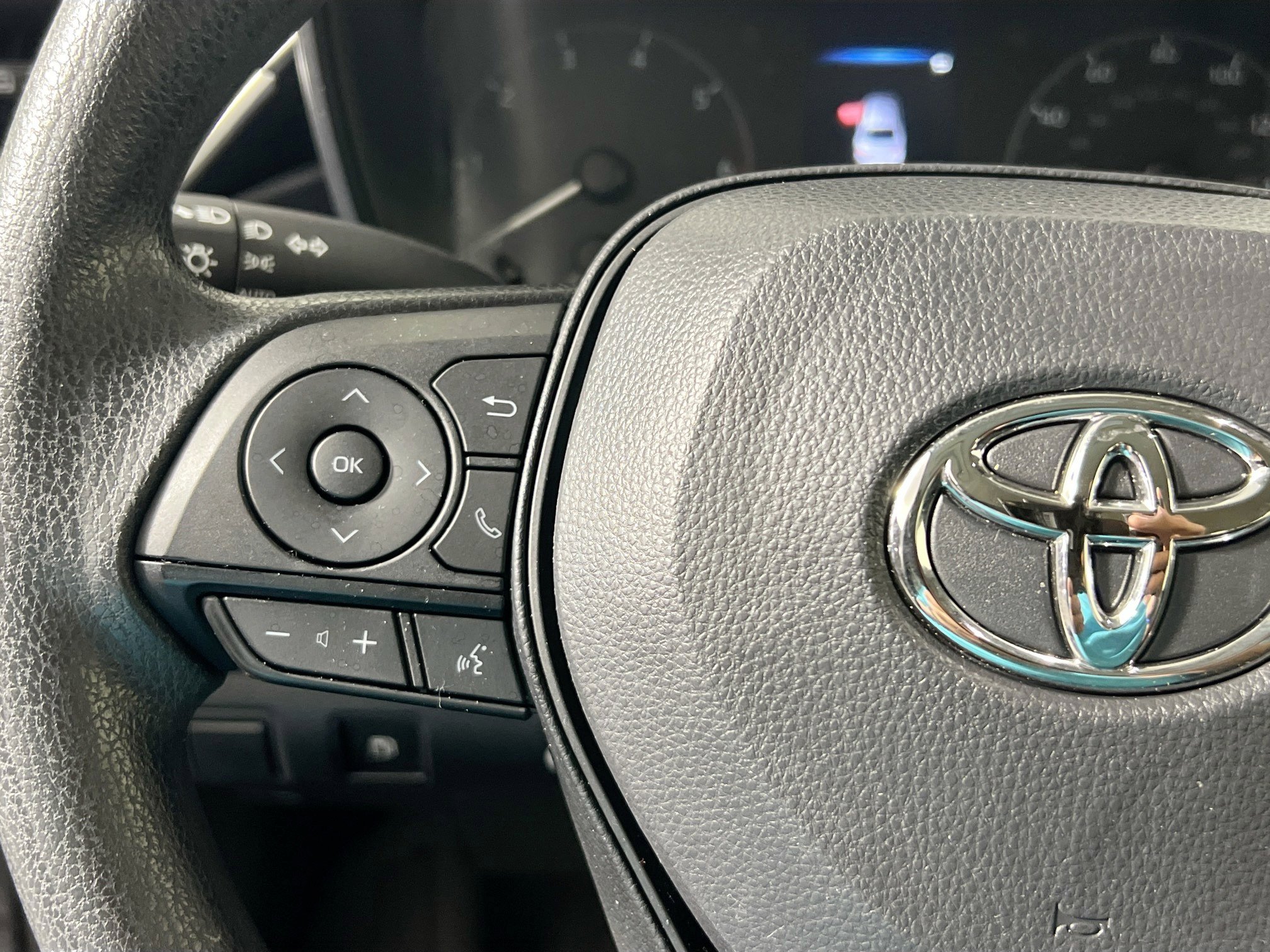 Used 2024 Toyota Corolla LE image 17