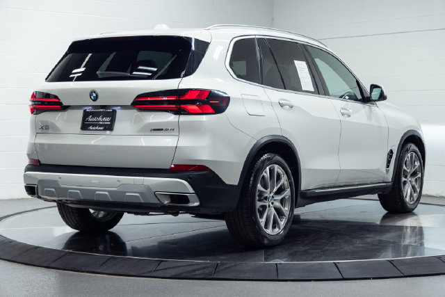 Used 2026 BMW X5 xDrive40i AWD/4WD image 10