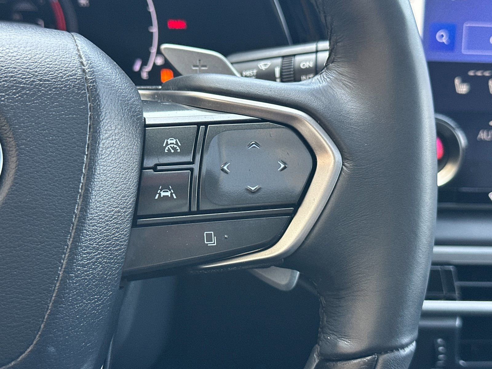 Used 2023 Lexus RX 350 Premium Plus w/ Cold Area Package FWD image 29