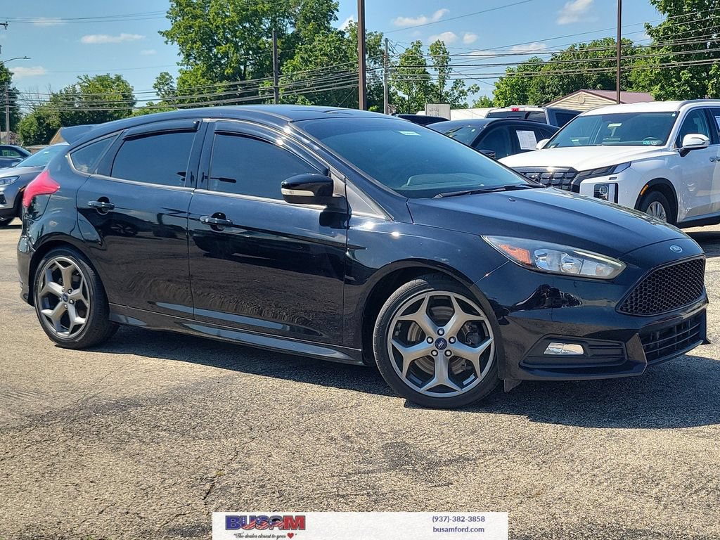 Used 2018 Ford Focus ST FWD 360° Tour