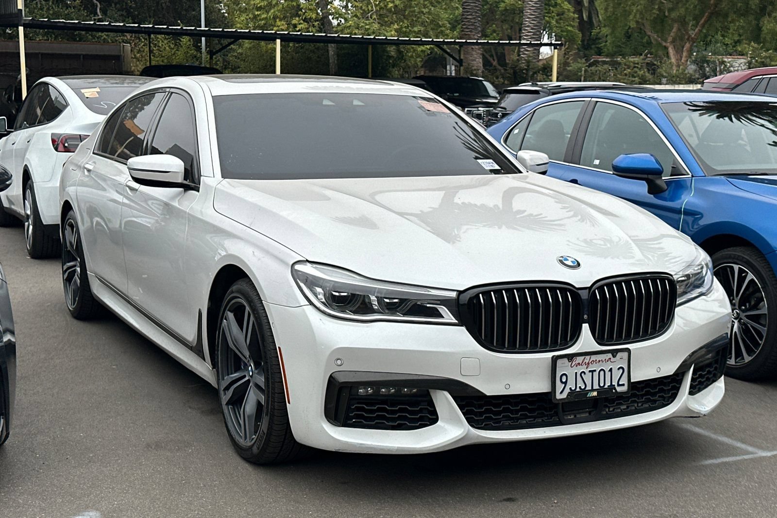 Used 2019 BMW 750i xDrive w/ Executive Package AWD/4WD image 2