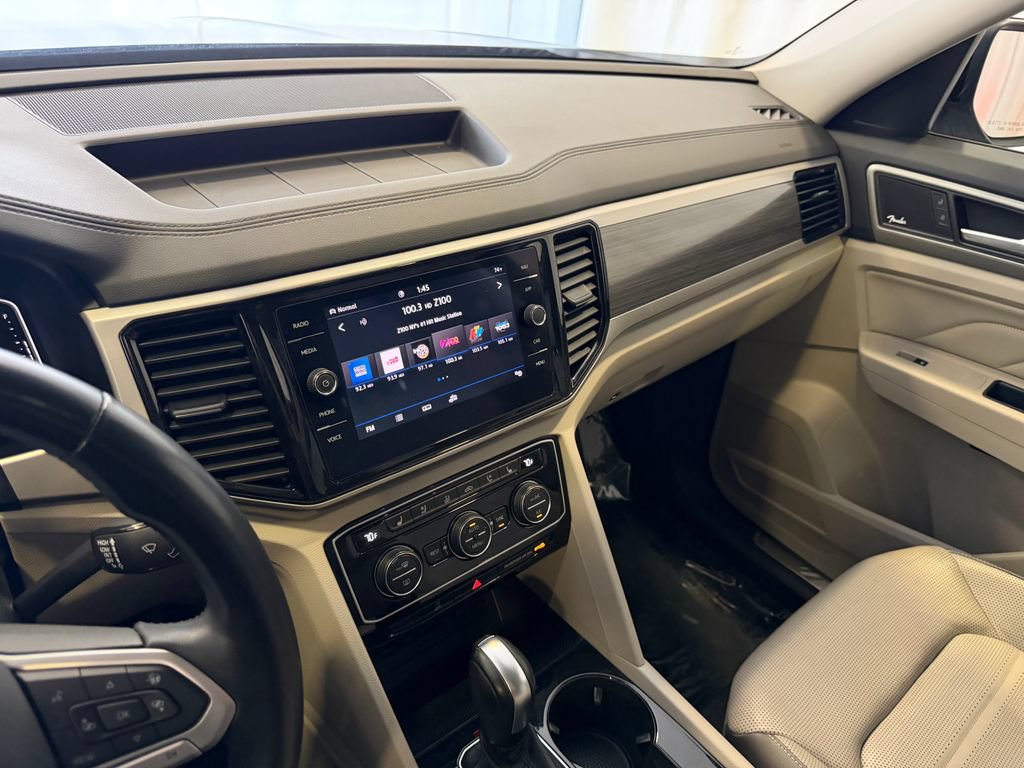 Used 2021 Volkswagen Atlas SEL Premium AWD/4WD image 18
