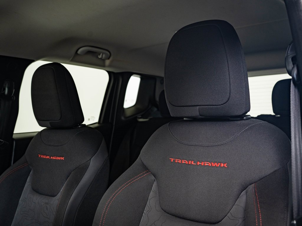 Used 2022 Jeep Renegade Trailhawk image 20