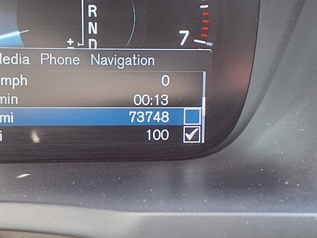 Used 2020 Volvo XC90 T5 Momentum w/ Protection Package Premier FWD image 36