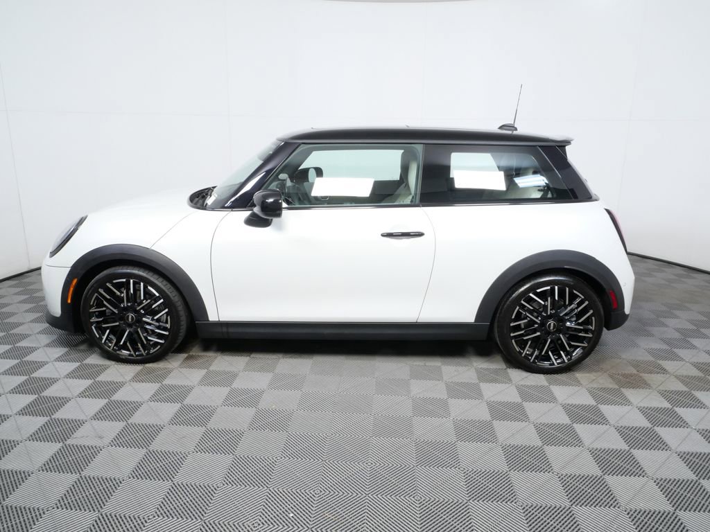 Used 2025 MINI Cooper S video 2