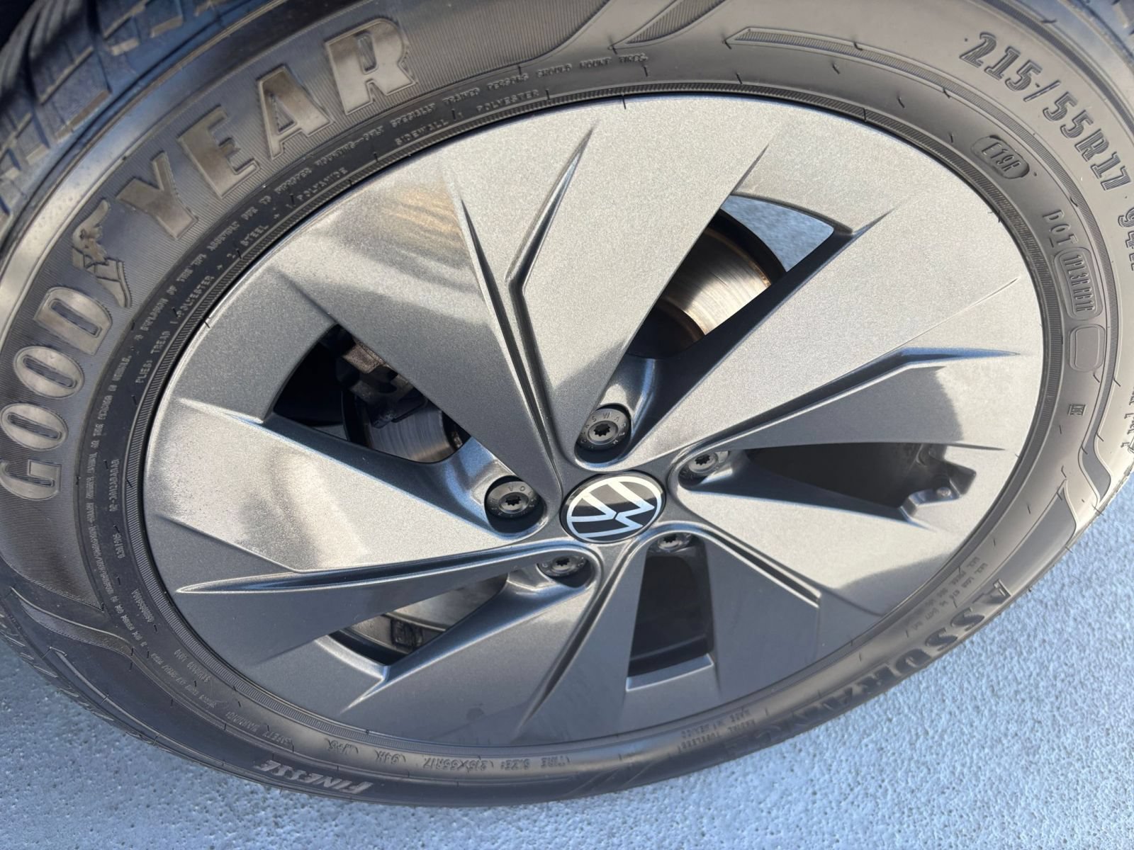 Used 2026 Volkswagen Taos S FWD image 28
