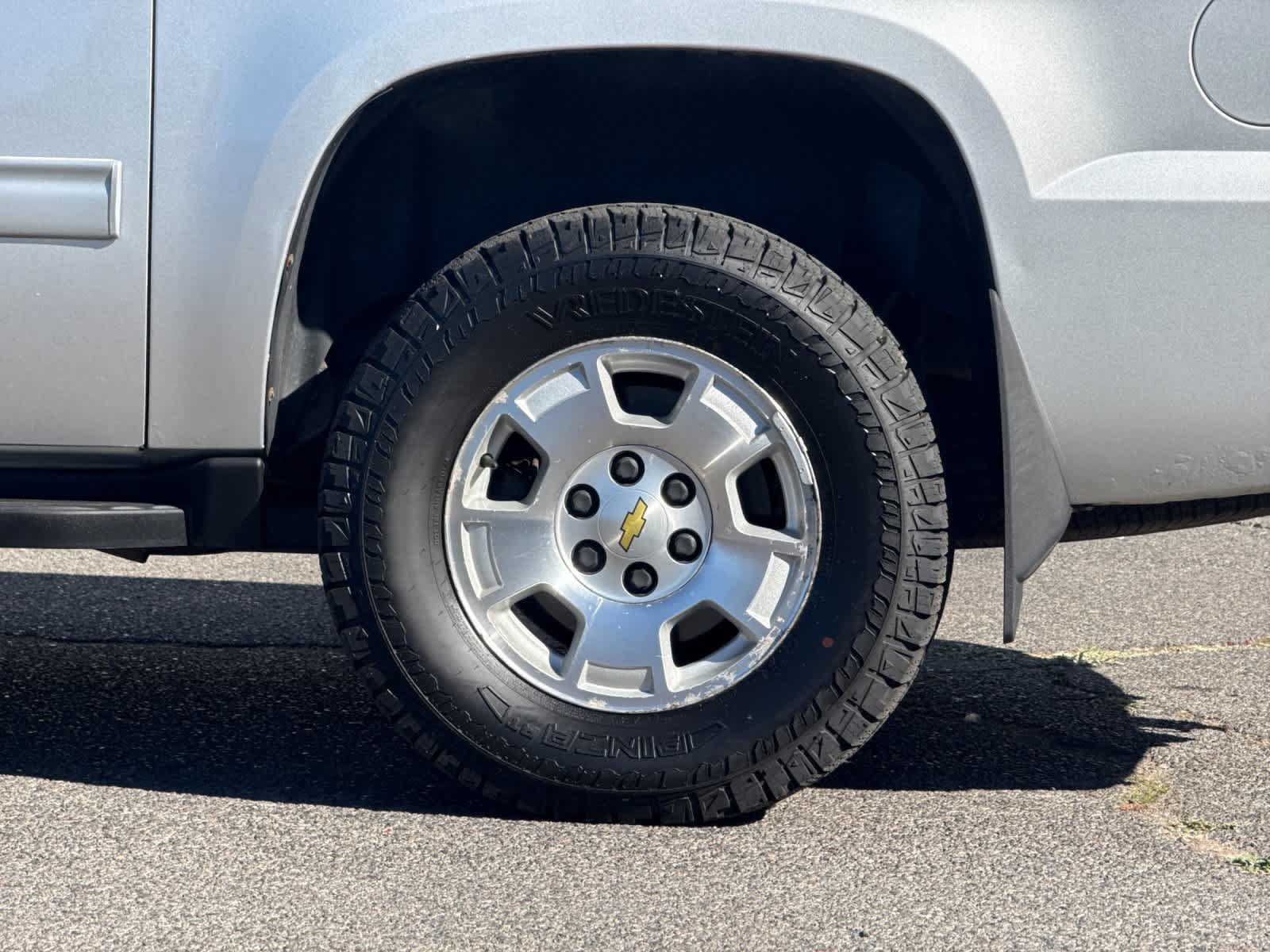 Used 2012 Chevrolet Avalanche LT AWD/4WD image 23
