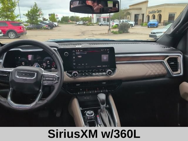 Used 2025 GMC Canyon Denali AWD/4WD image 4