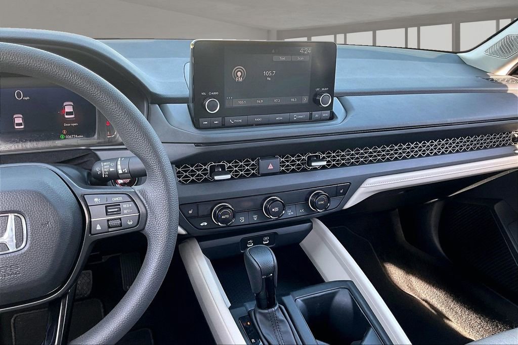 Used 2023 Honda Accord EX image 9