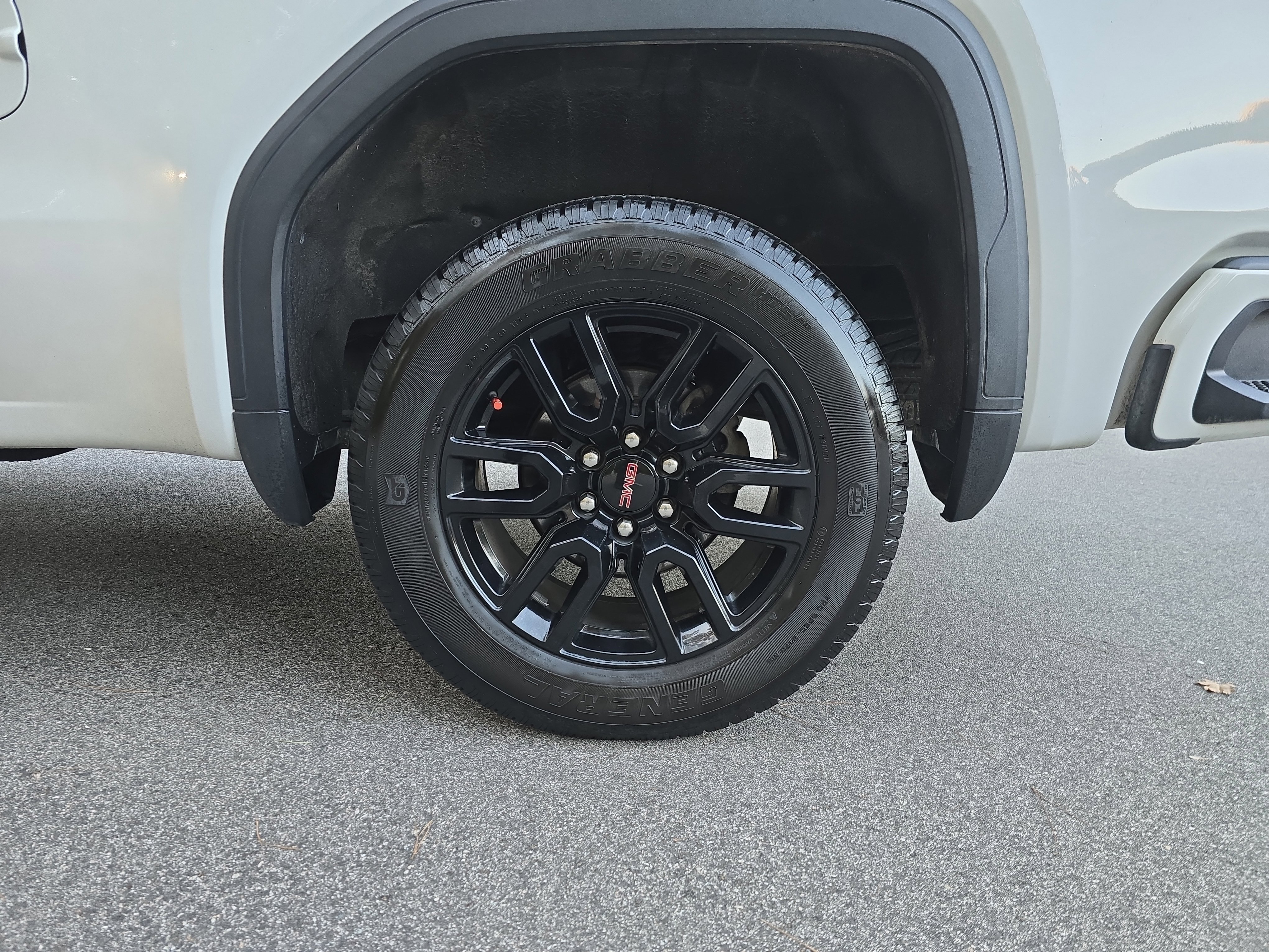 Used 2019 GMC Sierra 1500 Elevation w/ Elevation Value Package image 34