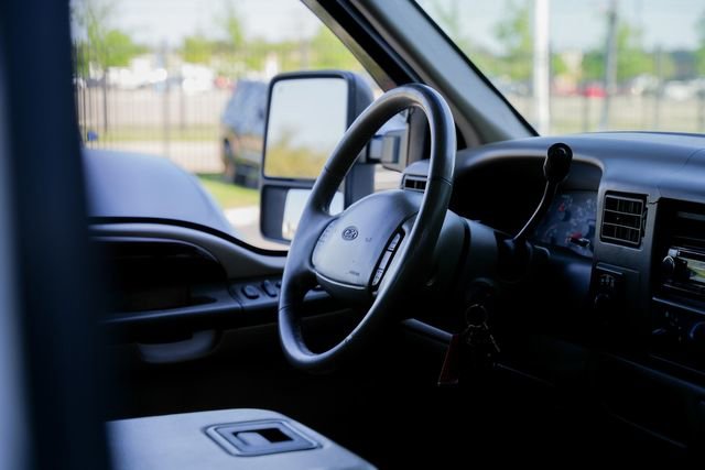 Used 2001 Ford F350 Lariat image 37