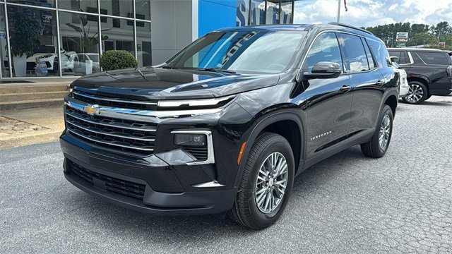 New 2026 Chevrolet Traverse LT image 1
