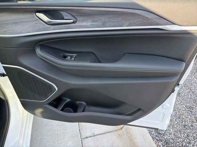 New 2026 Jeep Grand Cherokee Limited AWD/4WD image 27