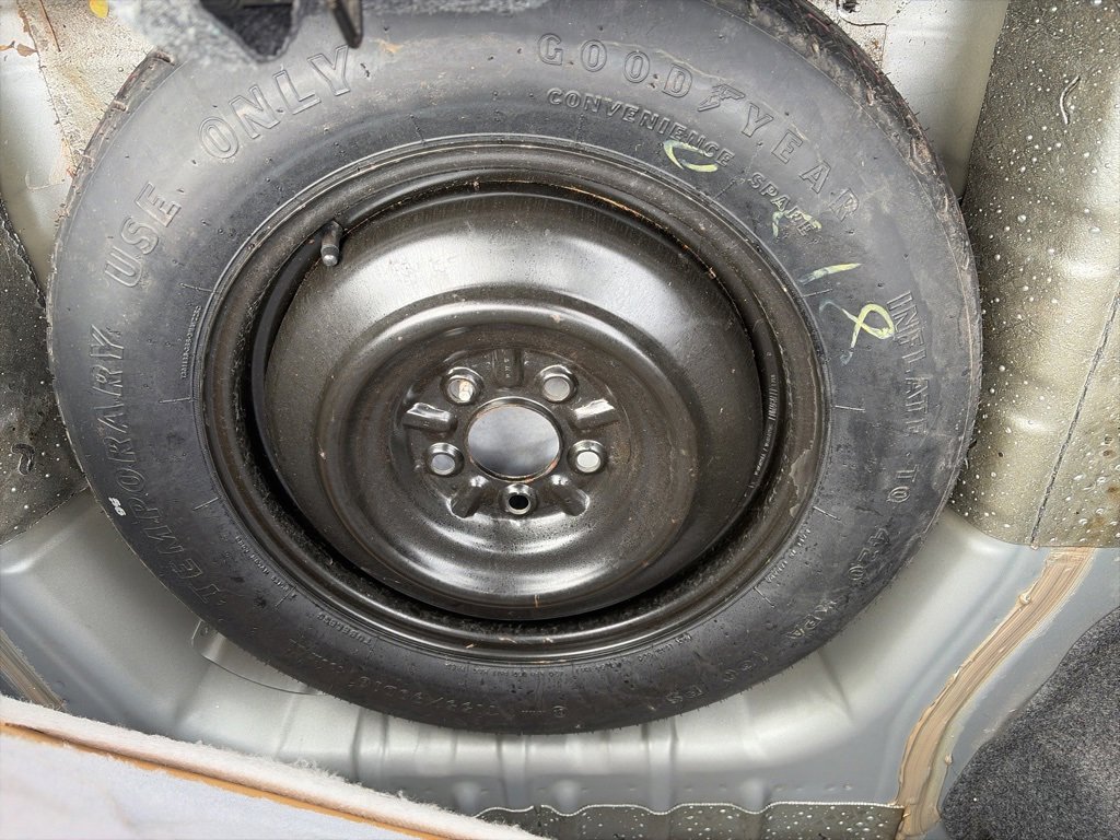 Used 2014 Dodge Avenger SXT w/ Sun/Sound Group image 15