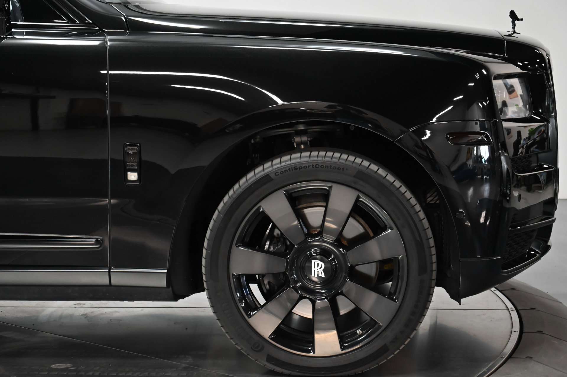 Used 2019 Rolls-Royce Cullinan image 59