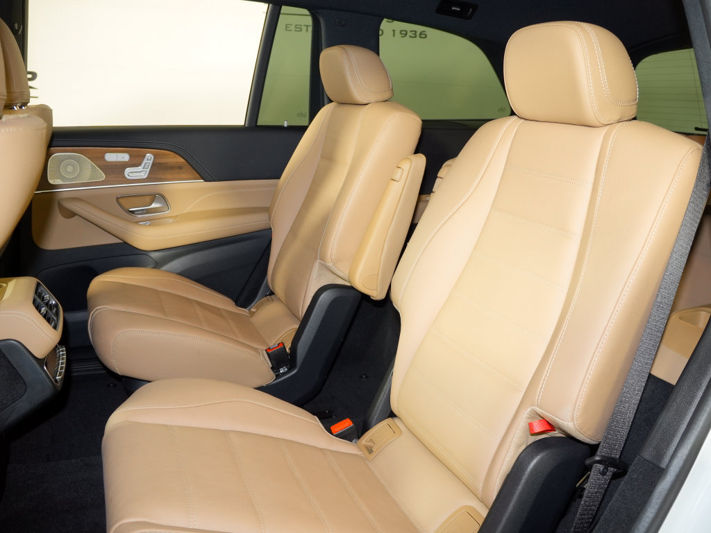 Certified 2025 Mercedes-Benz GLS 580 4MATIC image 33