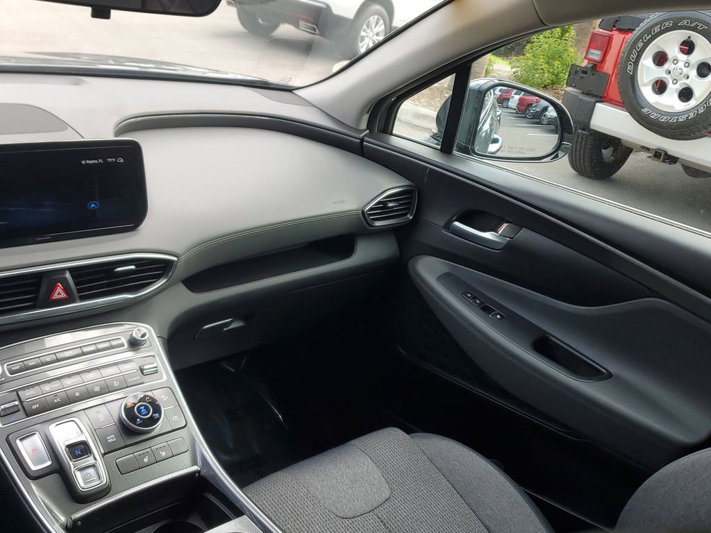 Used 2023 Hyundai Santa Fe SEL image 25