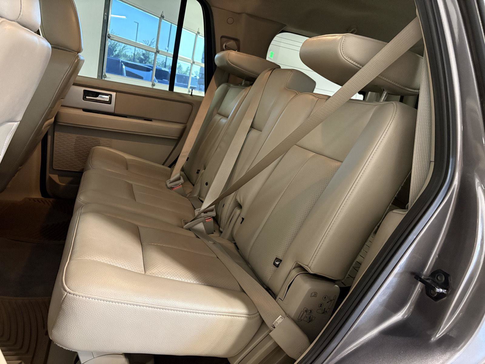 Used 2012 Ford Expedition Limited AWD/4WD image 30