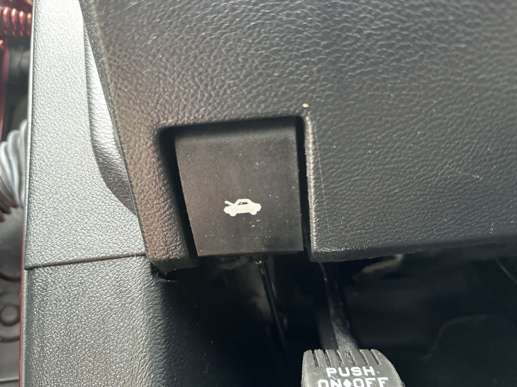 Used 2022 Dodge Challenger R/T RWD image 42