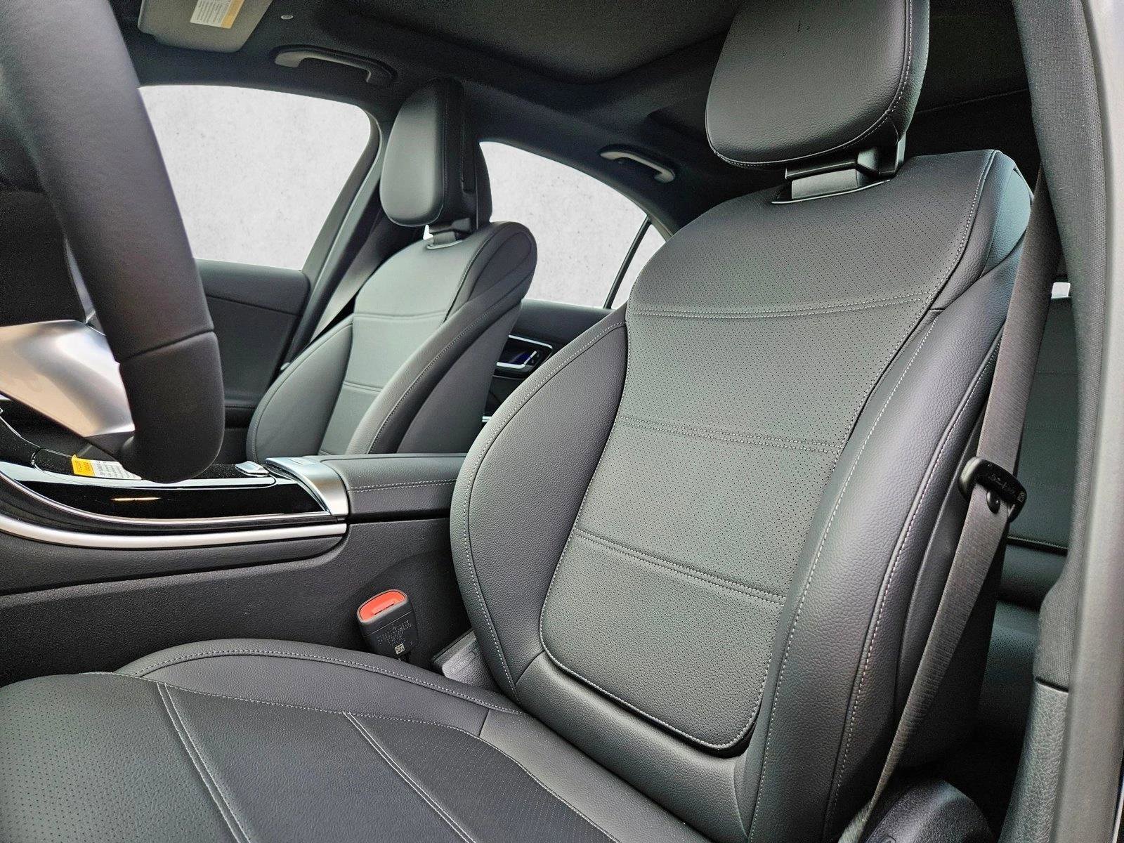 Certified 2026 Mercedes-Benz C 300 4MATIC Sedan image 4