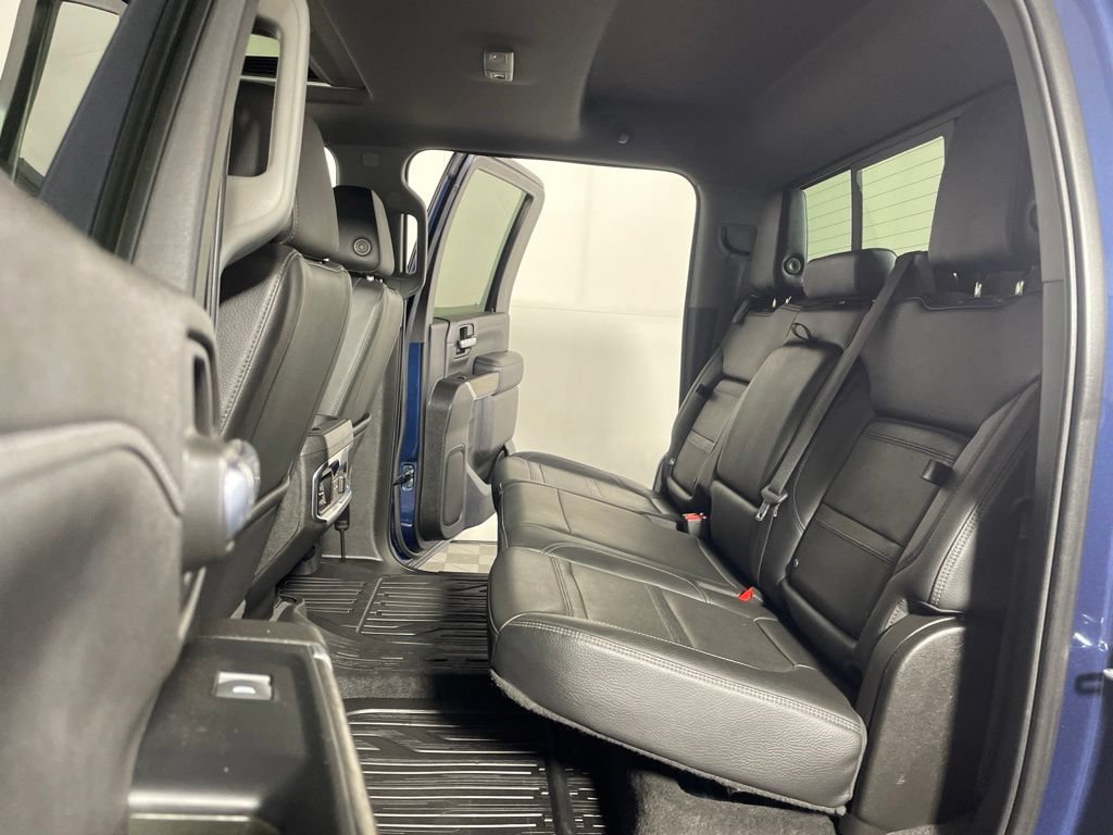 Used 2022 GMC Sierra 3500 Denali AWD/4WD image 20