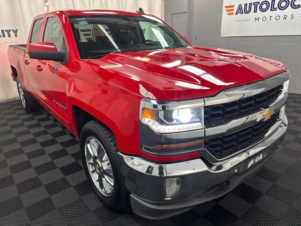 Used 2017 Chevrolet Silverado 1500 LT w/ All Star Edition AWD/4WD image 2