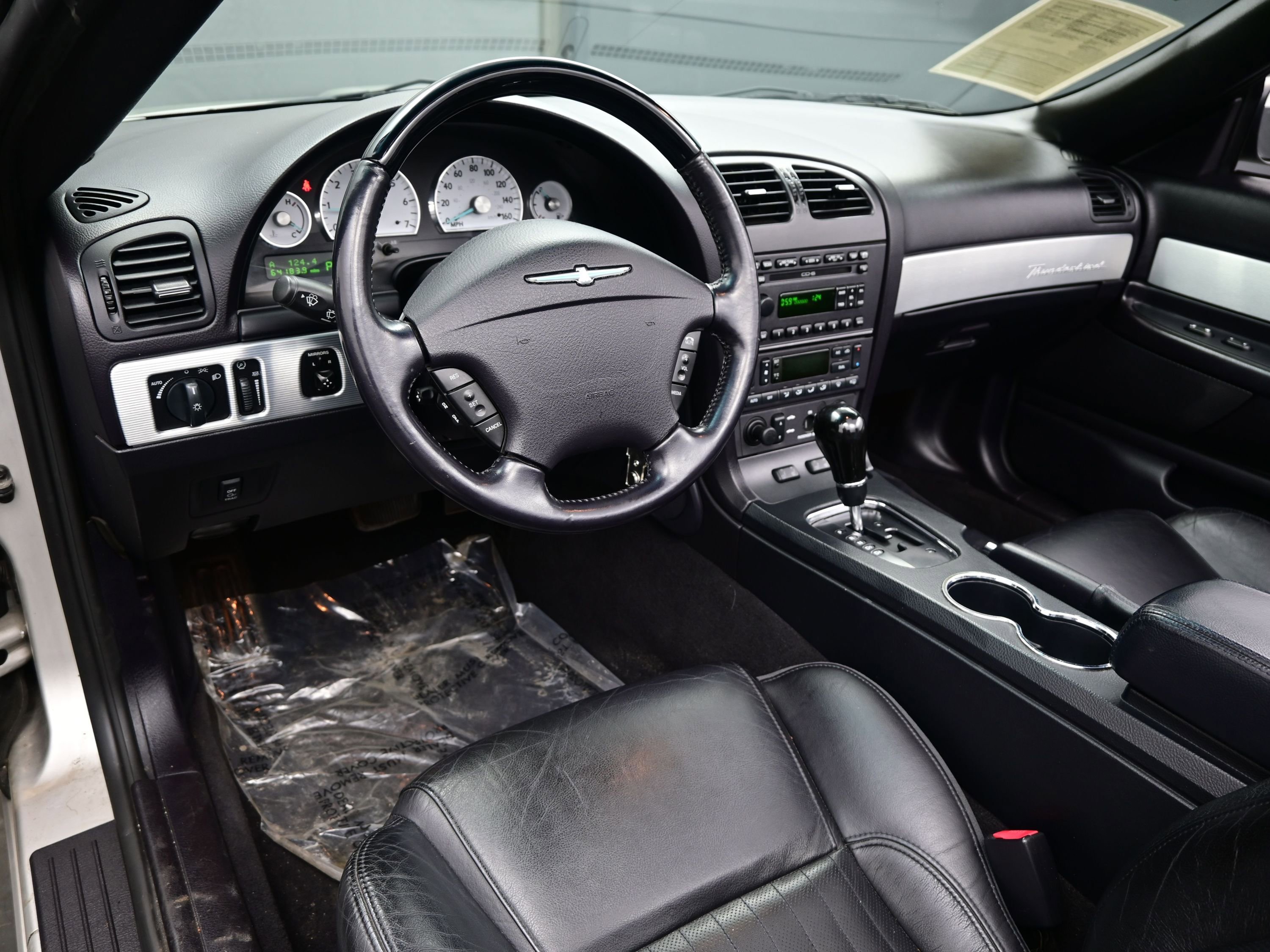 Used 2004 Ford Thunderbird image 12