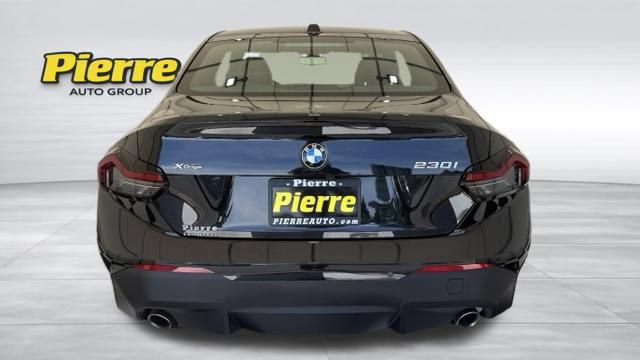 Used 2024 BMW 230i xDrive Coupe AWD/4WD image 3