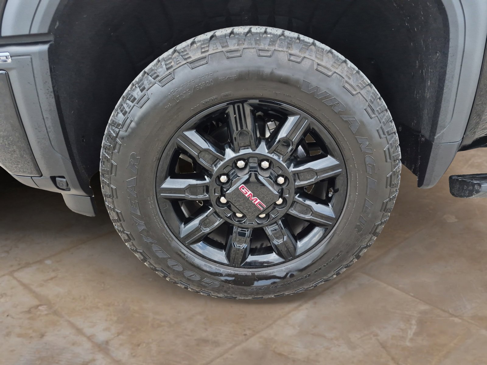 Used 2025 GMC Sierra 2500 AT4 w/ AT4 Premium Plus Package AWD/4WD image 30