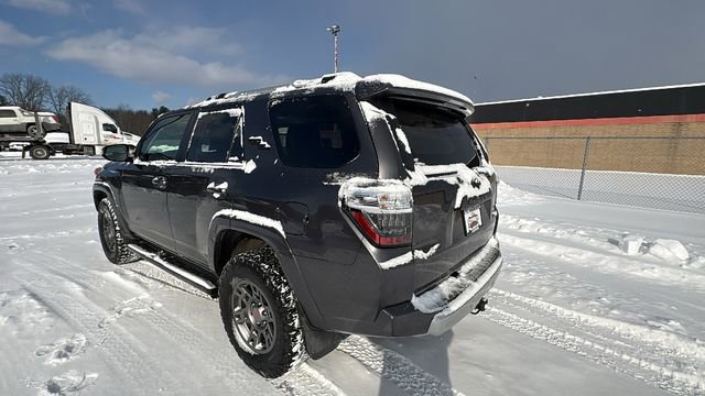 Used 2018 Toyota 4Runner TRD Off-Road Premium image 3