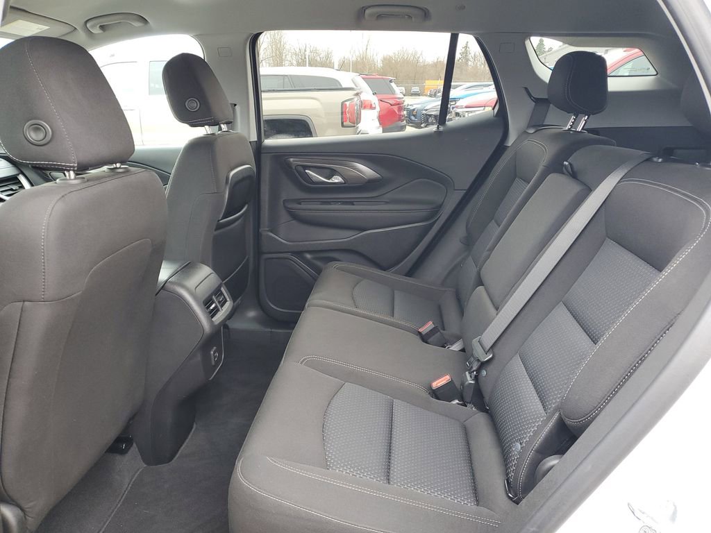 Used 2023 GMC Terrain SLE w/ Driver Convenience Package image 27