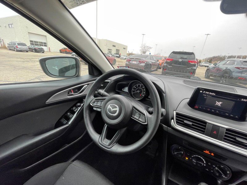 Used 2018 MAZDA MAZDA3 Sport image 7