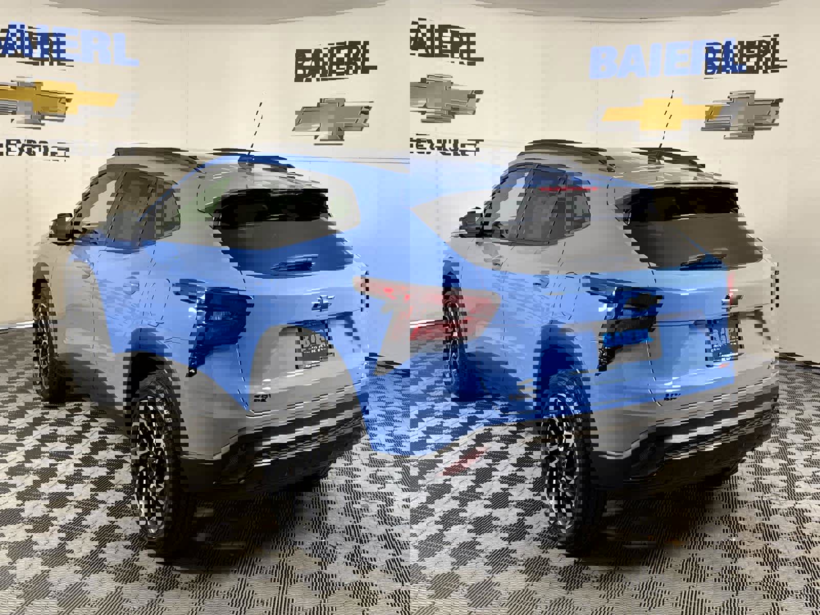 Used 2024 Chevrolet Trax RS w/ Sunroof Package image 3